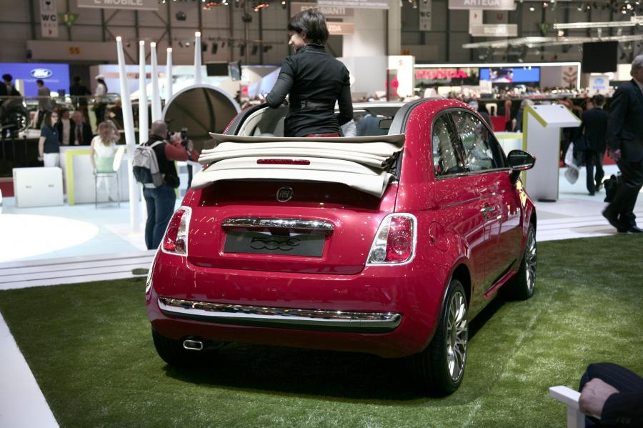  Fiat 500C 2010 года  (фото 6 из 25)